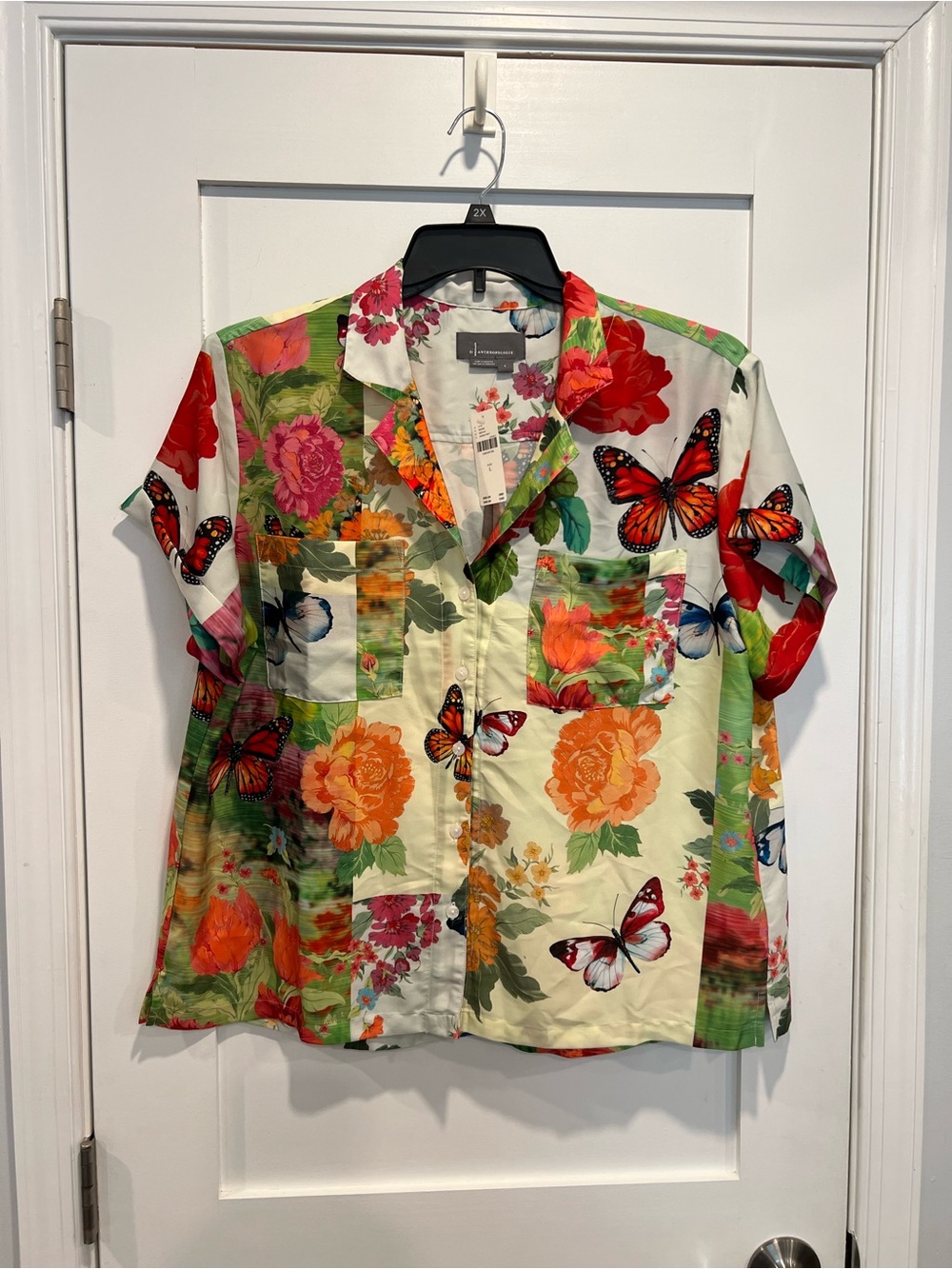 Anthropologie Multi Floral & Butterfly Short-Sleeve Button Down Top